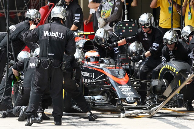 McLaren, Capito libero di intervenire