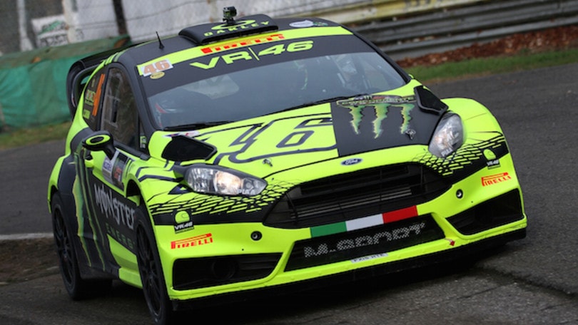 Monza: Valentino domina la giornata