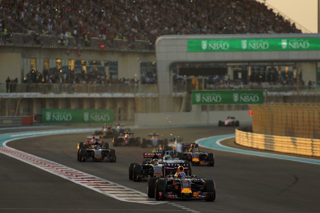 Test Pirelli Abu Dhabi, si cerca il cliff