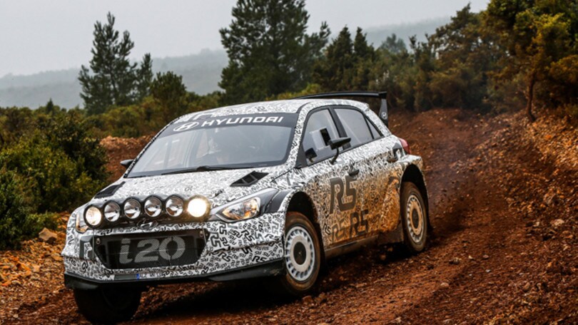Primi test per la Hyundai R5