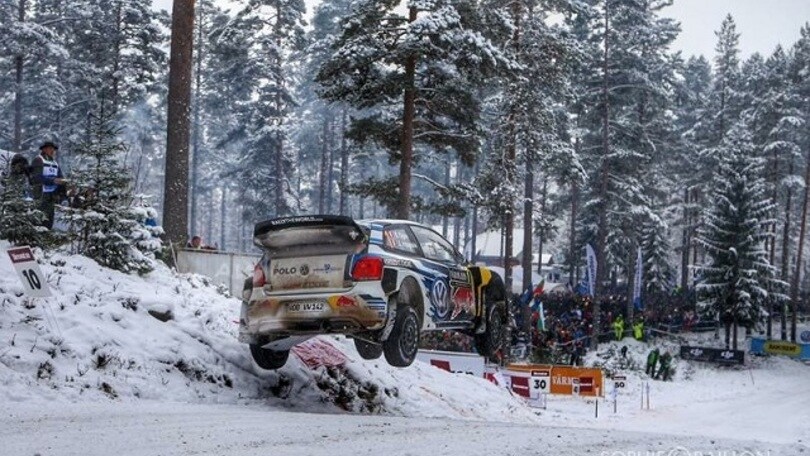 Ogier vola verso la vittoria in Svezia