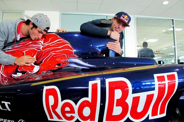 F1, Toro Rosso blu a Barcellona