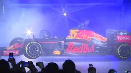 F1, Red Bull: svelata la livrea 2016