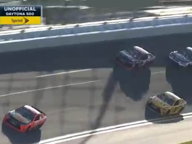 Daytona 500, incredibile photo finish