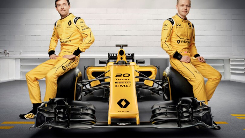 Renault RS16 si veste di giallo