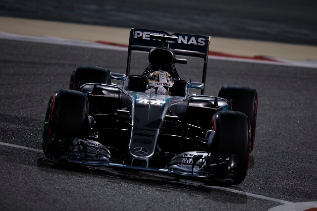 F1 Bahrain: pole a Hamilton