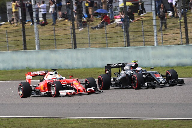 Vettel e il sorpasso "strano"