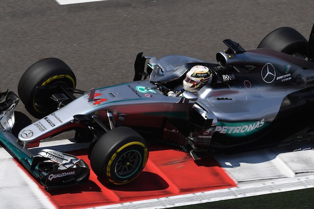F1 Russia: libere 2 a Hamilton