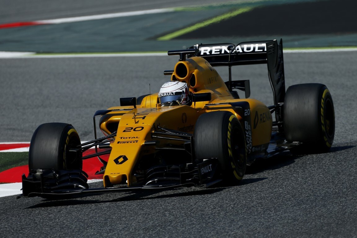 Magnussen promuove il nuovo motore Renault