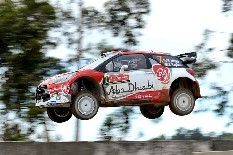Rally del Portogallo, Meeke leader con la sua Citroen Ds3 Wrc