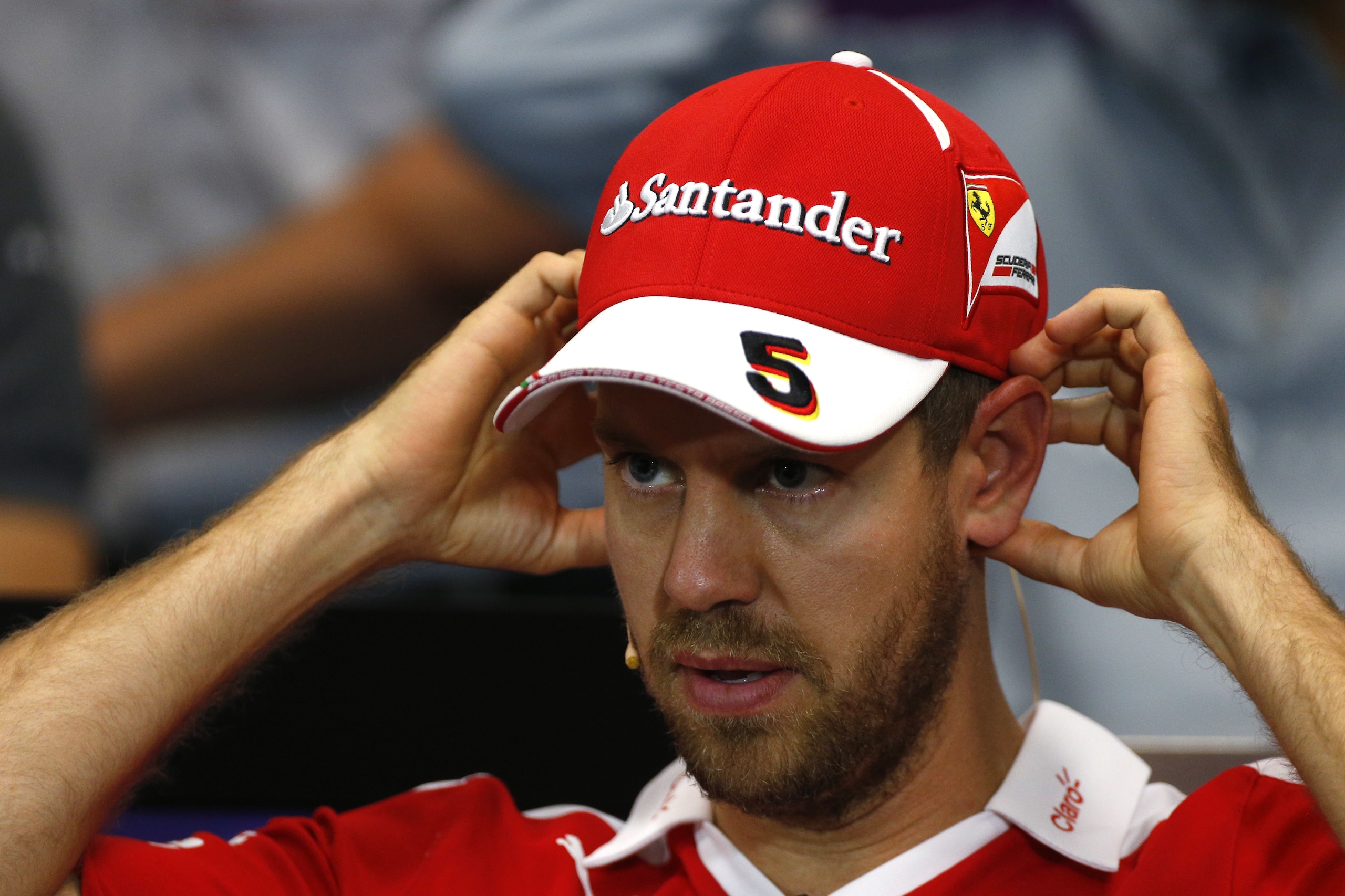 Vettel: "La SF16-H batterebbe tutte le F1 del 2015"