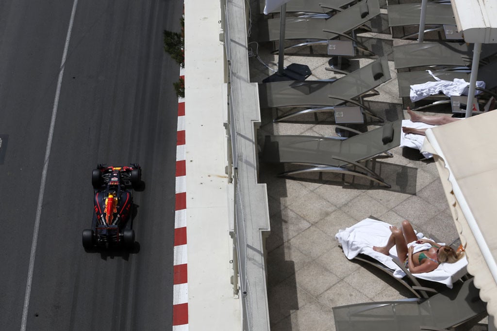 GP Monaco, Ricciardo davanti alle Mercedes nelle libere 2: foto
