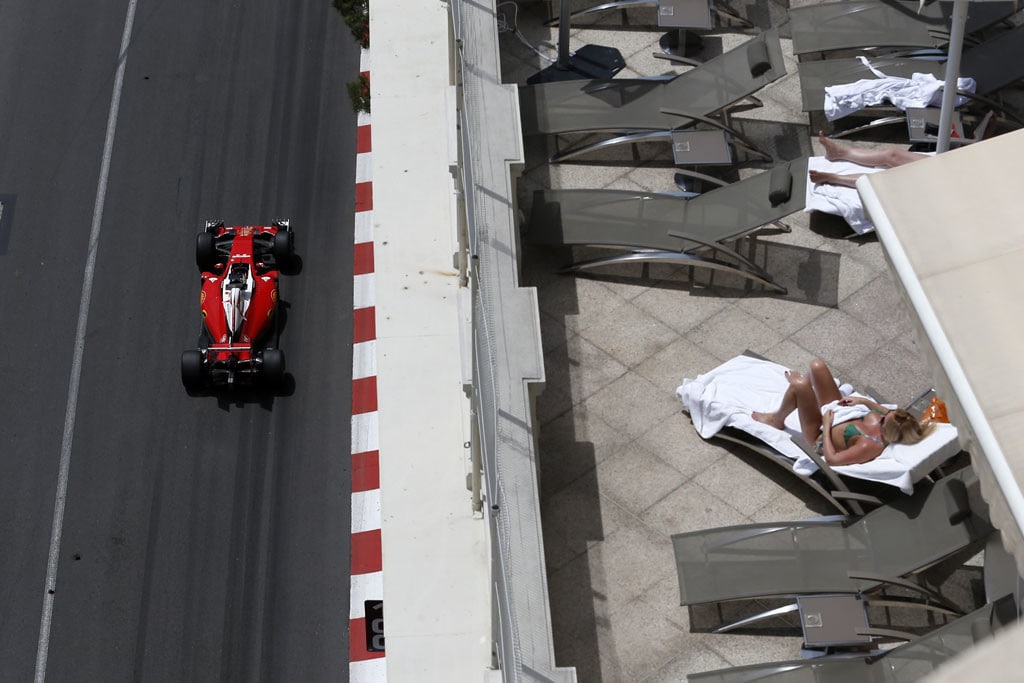 GP Monaco, Ricciardo davanti alle Mercedes nelle libere 2: foto