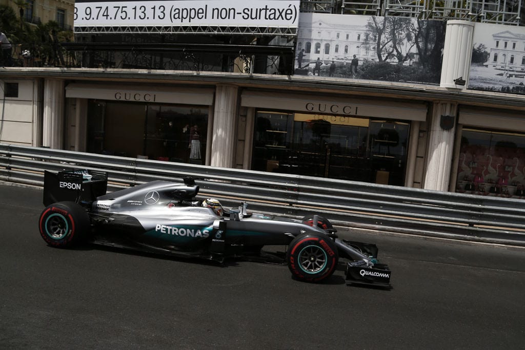 GP Monaco, Ricciardo davanti alle Mercedes nelle libere 2: foto