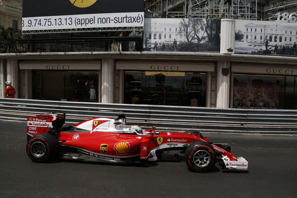GP Monaco, Ricciardo davanti alle Mercedes nelle libere 2: foto