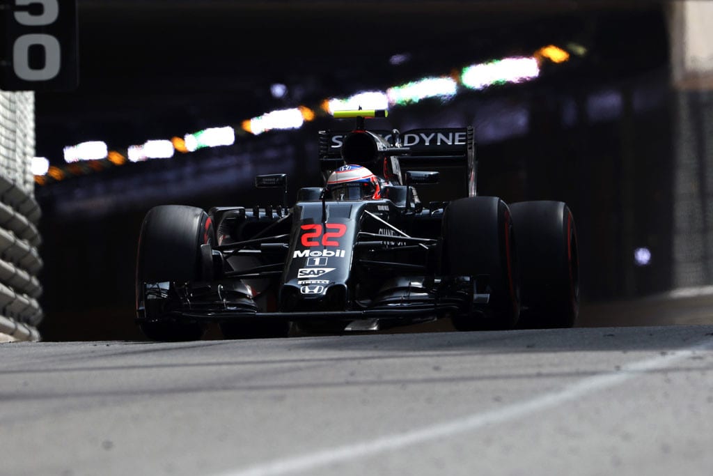 GP Monaco, Ricciardo davanti alle Mercedes nelle libere 2: foto