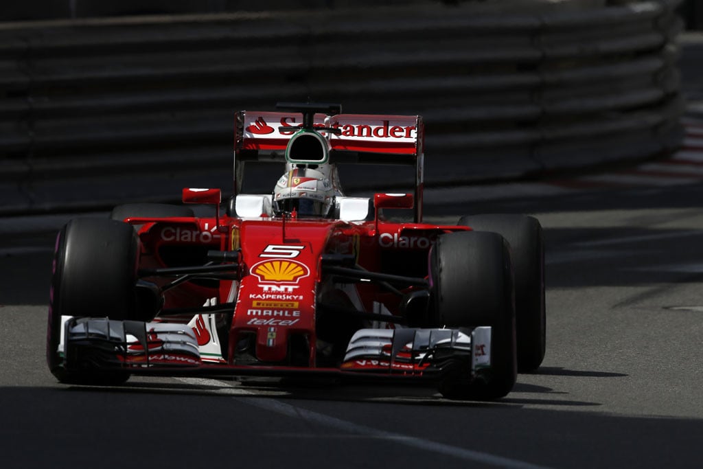 GP Monaco, Ricciardo davanti alle Mercedes nelle libere 2: foto