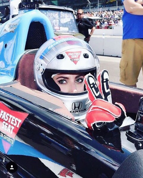 Lady Gaga alla Indy500 con Mario Andretti: foto
