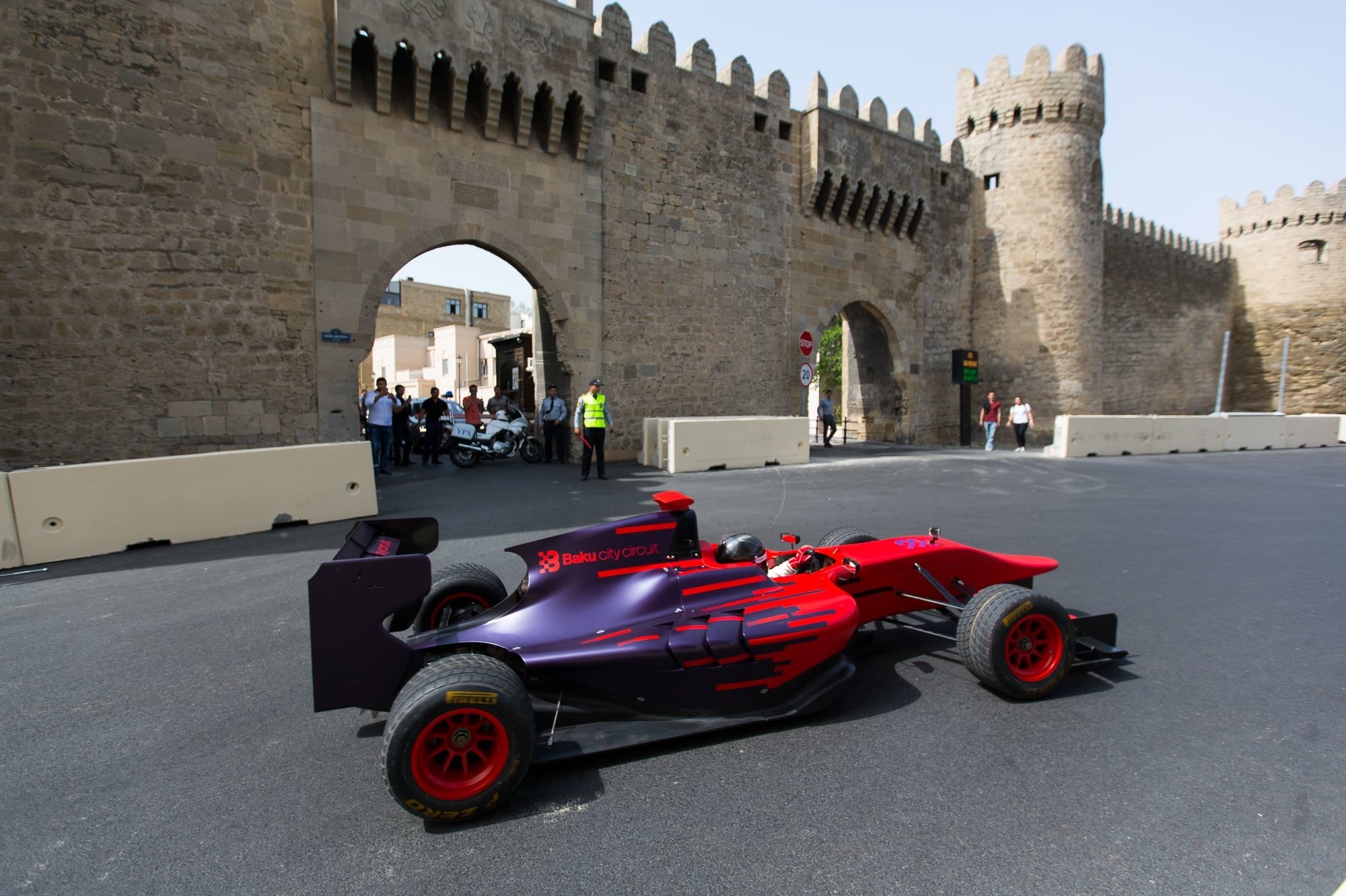 GP di Baku, il primo giro di pista: video