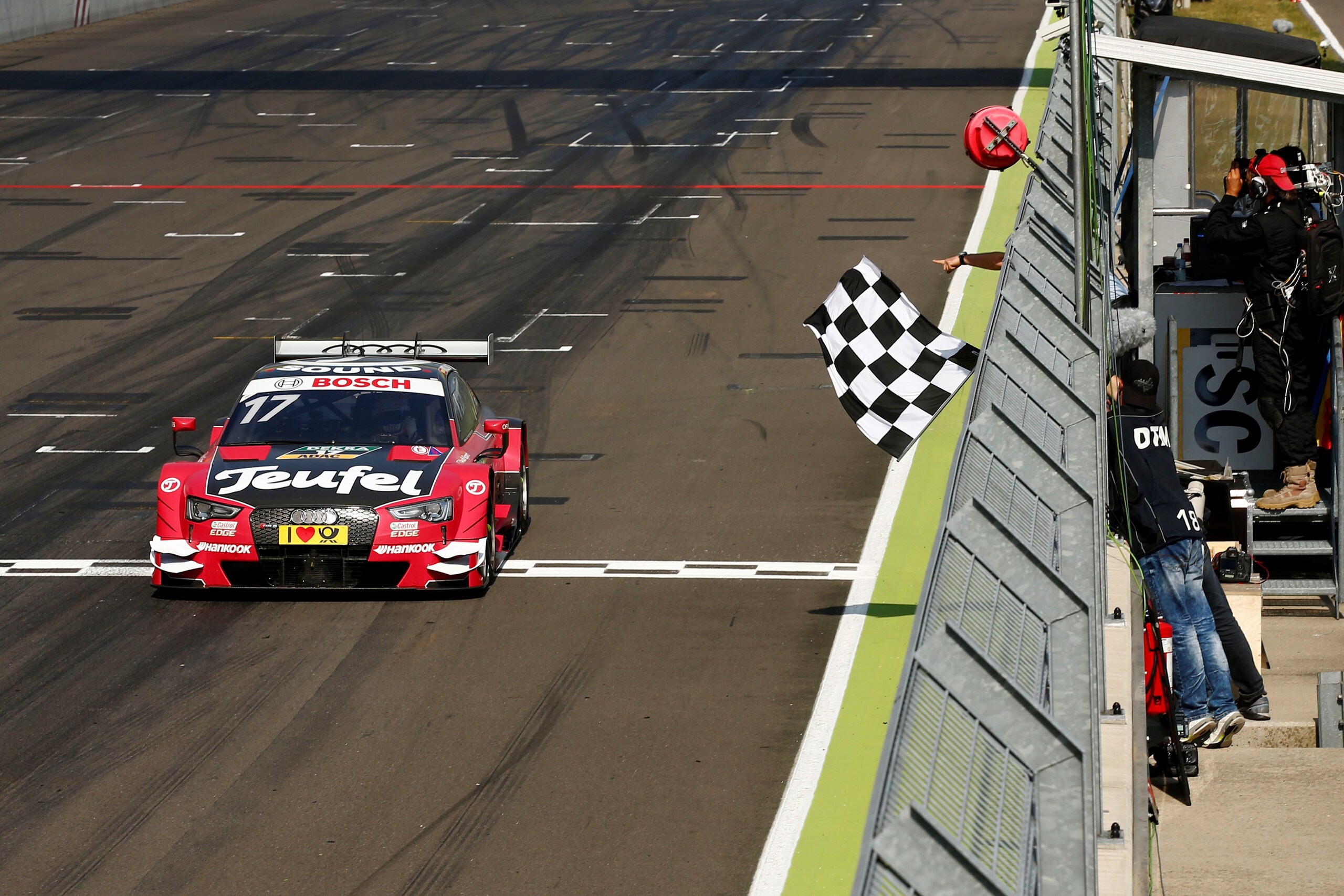 DTM Lausitzring, in gara 1 Molina primo, Mortara ottavo in rimonta