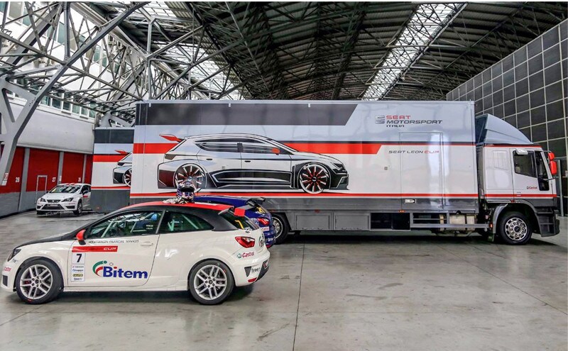 SEAT festeggia il tutto esaurito con un contest