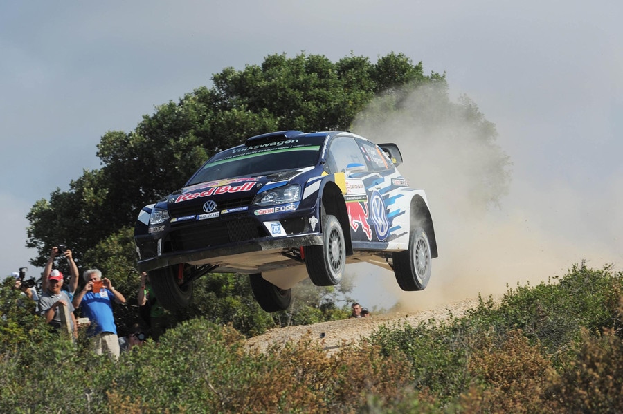 Rally Sardegna, Ogier primo leader