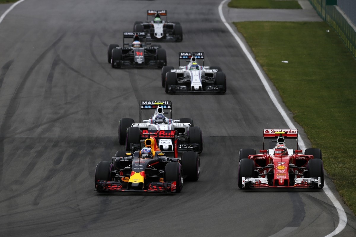 Formula 1, GP Canada, vince Hamilton: foto