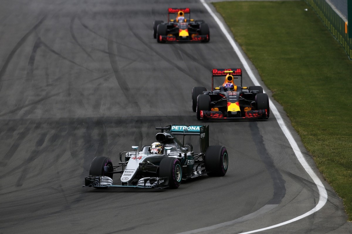 Formula 1, GP Canada, vince Hamilton: foto