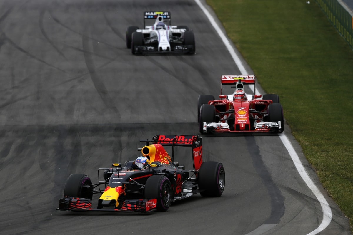 Formula 1, GP Canada, vince Hamilton: foto