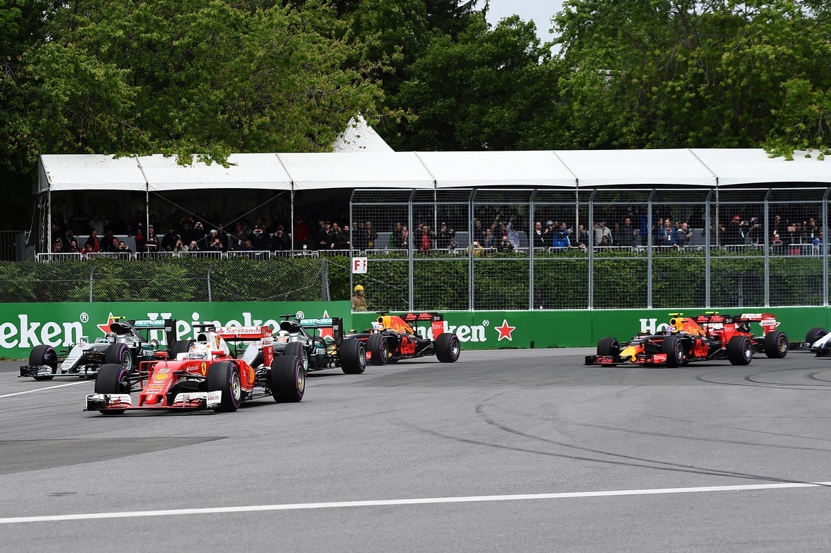 Formula 1, GP Canada, vince Hamilton: foto