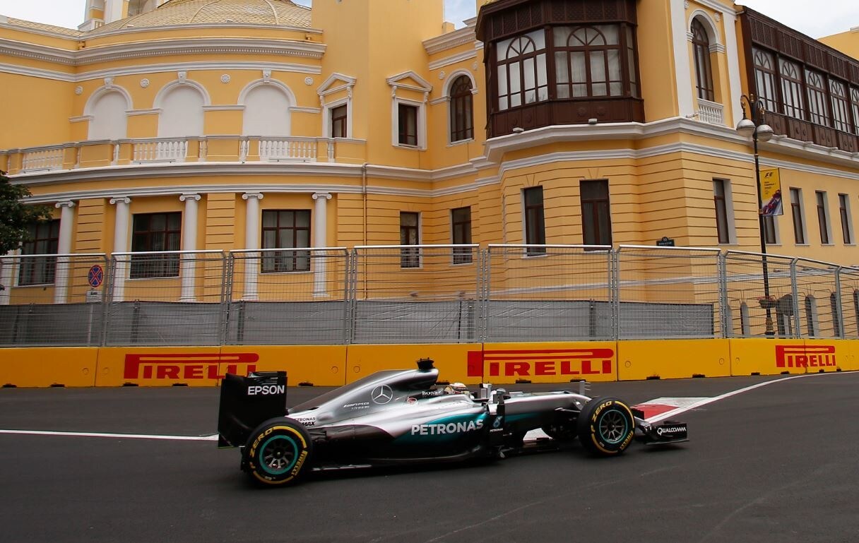 F1 Baku, doppietta Mercedes nelle libere, Vettel 5°