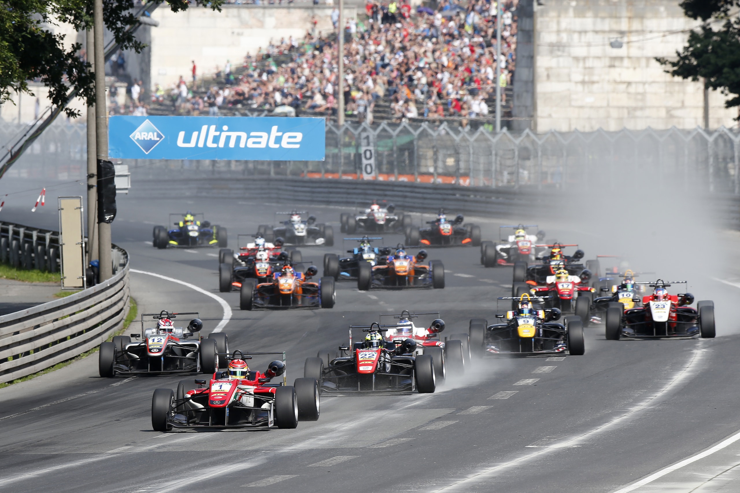 FIA F3 European Championship: Hubert in gara 2, Stroll in gara 3