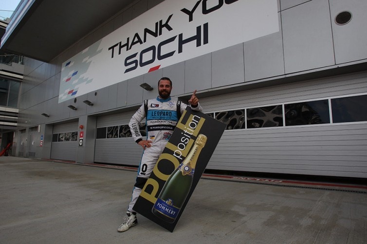 TCR Sochi, Comini trova la via della pole