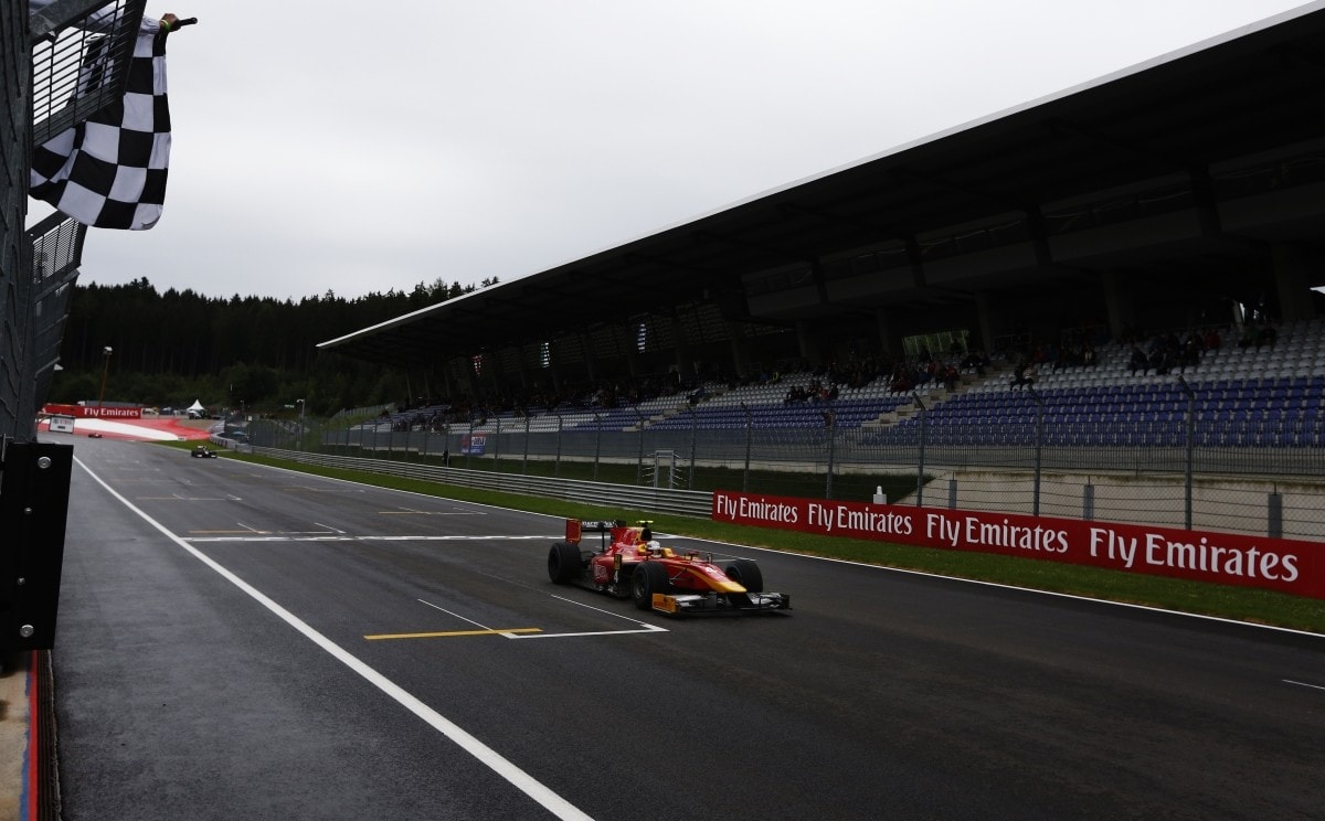 GP2, Jordan King re della pioggia!