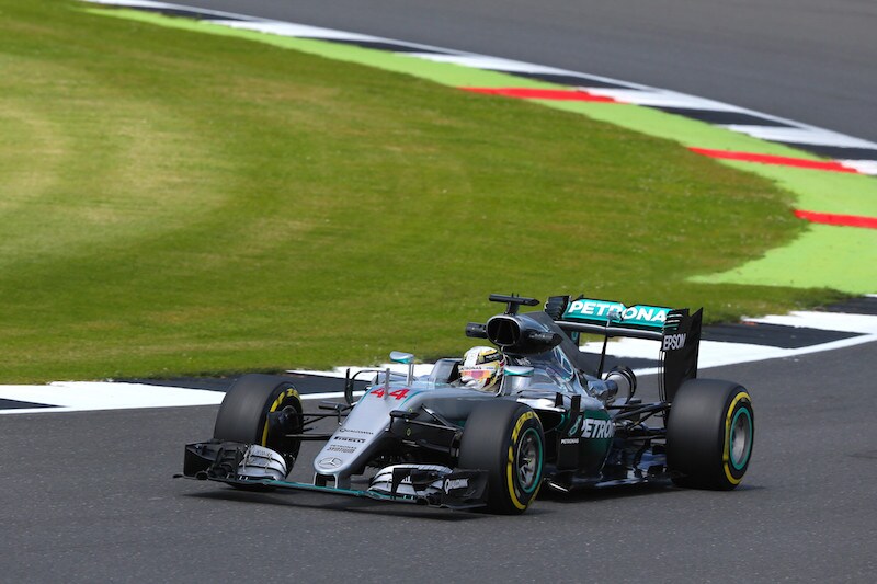 F1 Gran Bretagna: Hamilton in pole