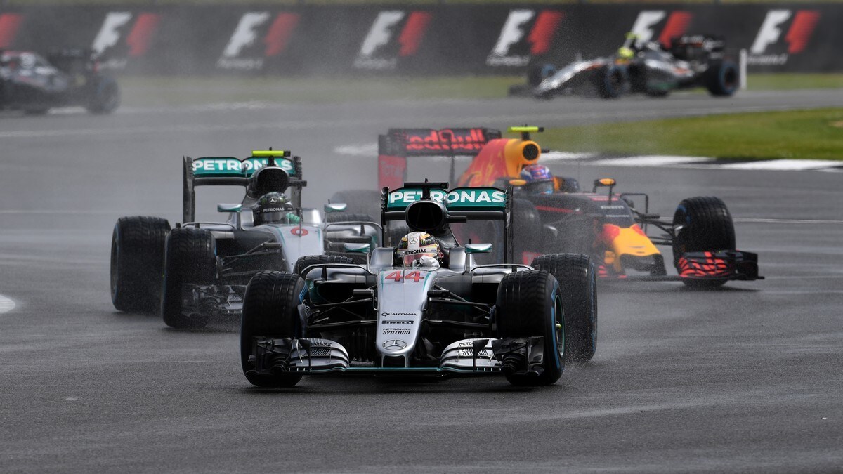 F1 Gran Bretagna: doppietta Mercedes, delusione Ferrari