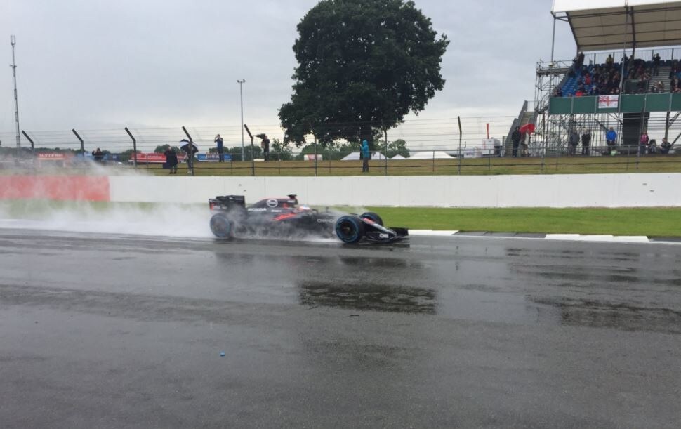 F1 test Silverstone, Alonso chiude in testa il primo giorno