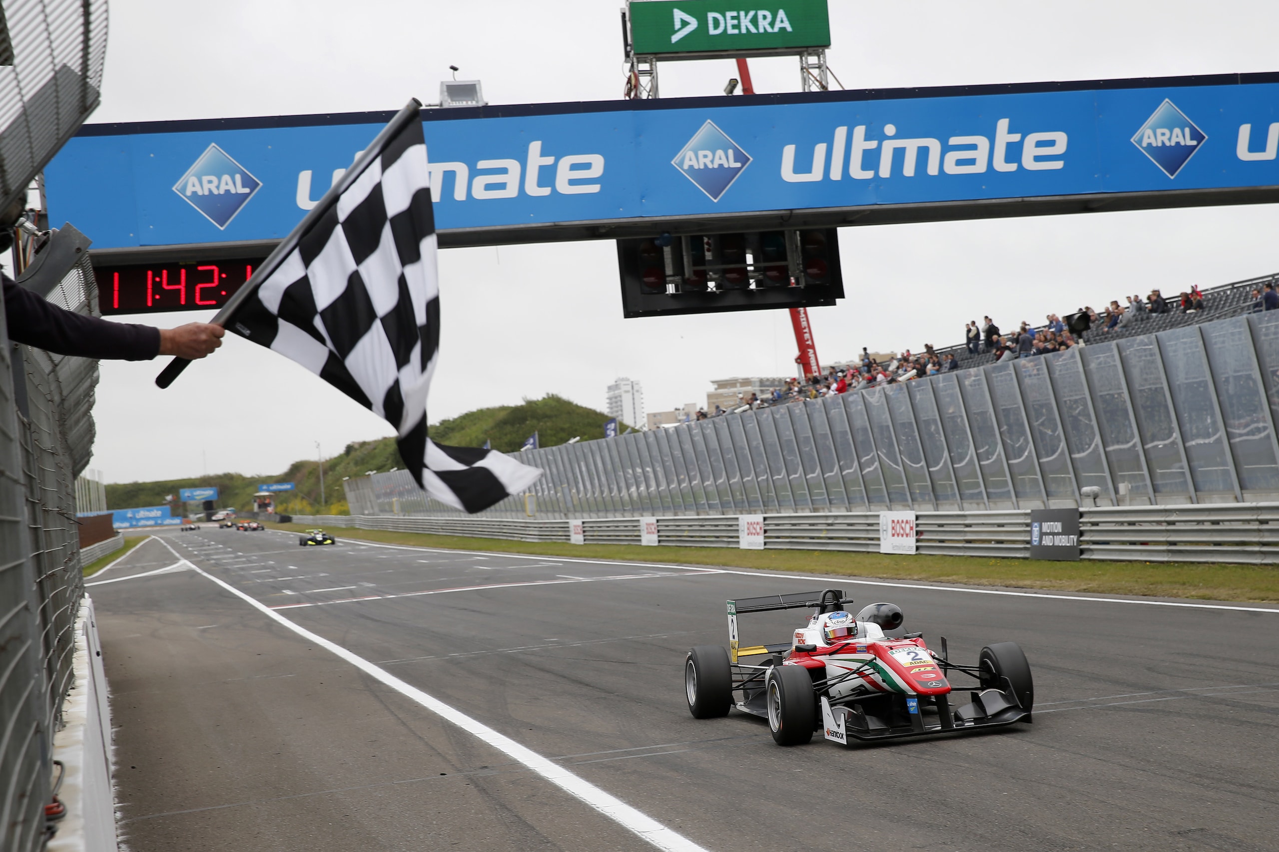 F3 Norisring, gara2: Cassidy finalmente rompe il ghiaccio