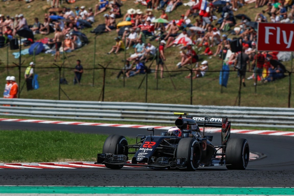 F1: Button pregusta il 2017, in Germania gara difficile