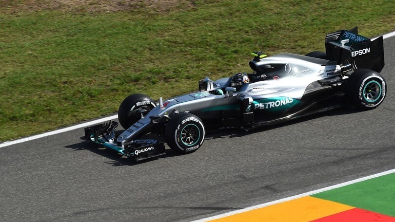 F1 Germania: Rosberg precede Hamilton e Vettel in FP1