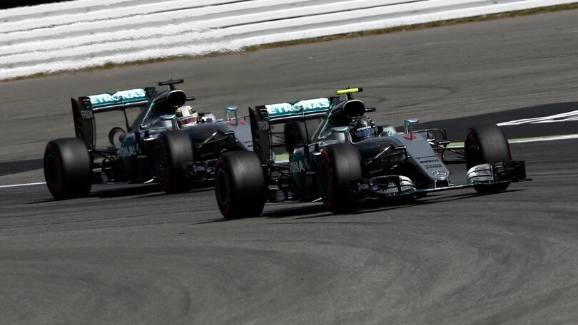 F1 Germania: Rosberg anche in FP3, 6 piloti in mezzo secondo