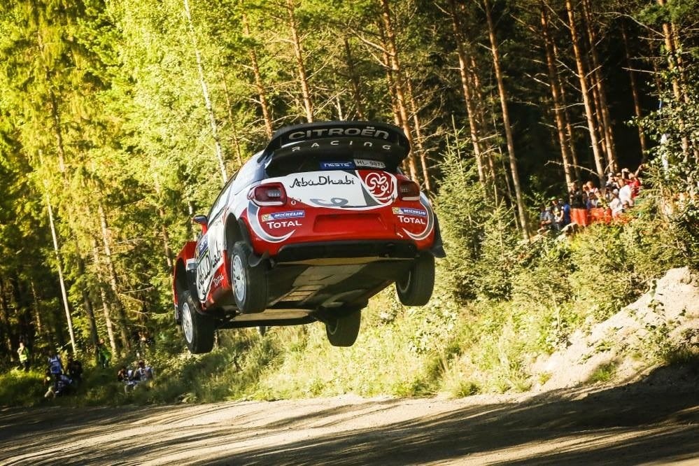 Rally Finlandia, Meeke blinda la vittoria