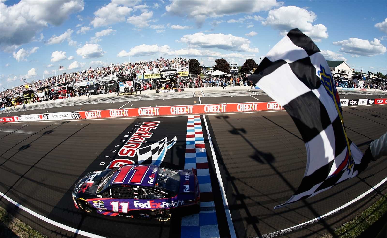 Nascar, Hamlin conquista Watkins Glen