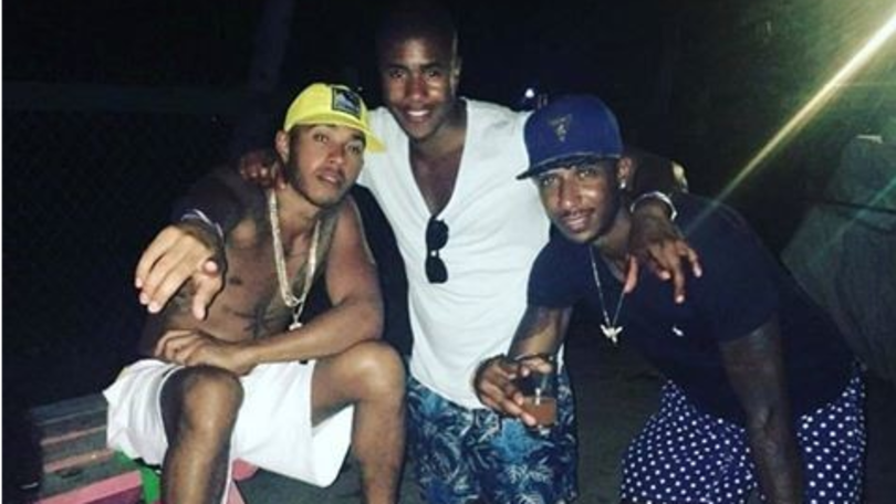 F1, le vacanze dei piloti: Alonso con la Linda, Kimi si sposa