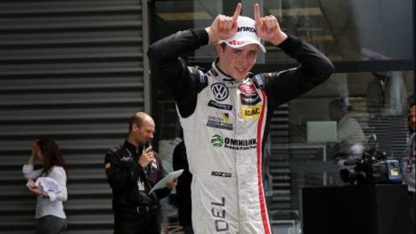 Masters F.3 a Zandvoort, gara 1: Eriksson beffa Ilott