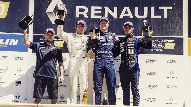 Renault Sport Trophy , Blomstedt e Schothorst si dividono le vittorie