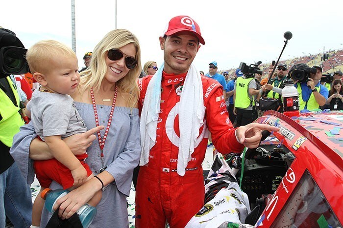 Nascar, in Michigan prima vittoria per Larson