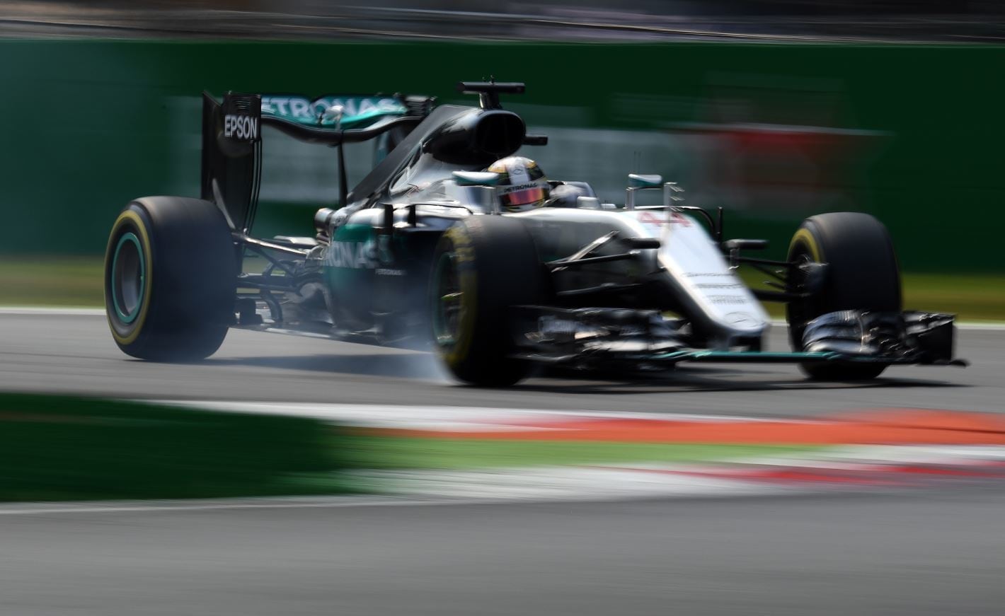 F1 Monza, analisi qualifiche: pole "di piede" per Hamilton
