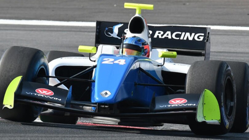 Formula V8 3.5, pole a sorpresa di Isaakyan a Spielberg