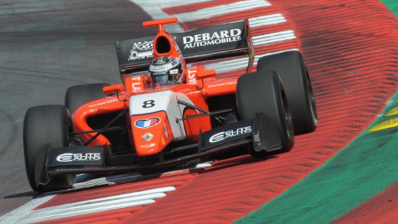 Formula V8 3.5, a Spielbeg Panis vince di strategia